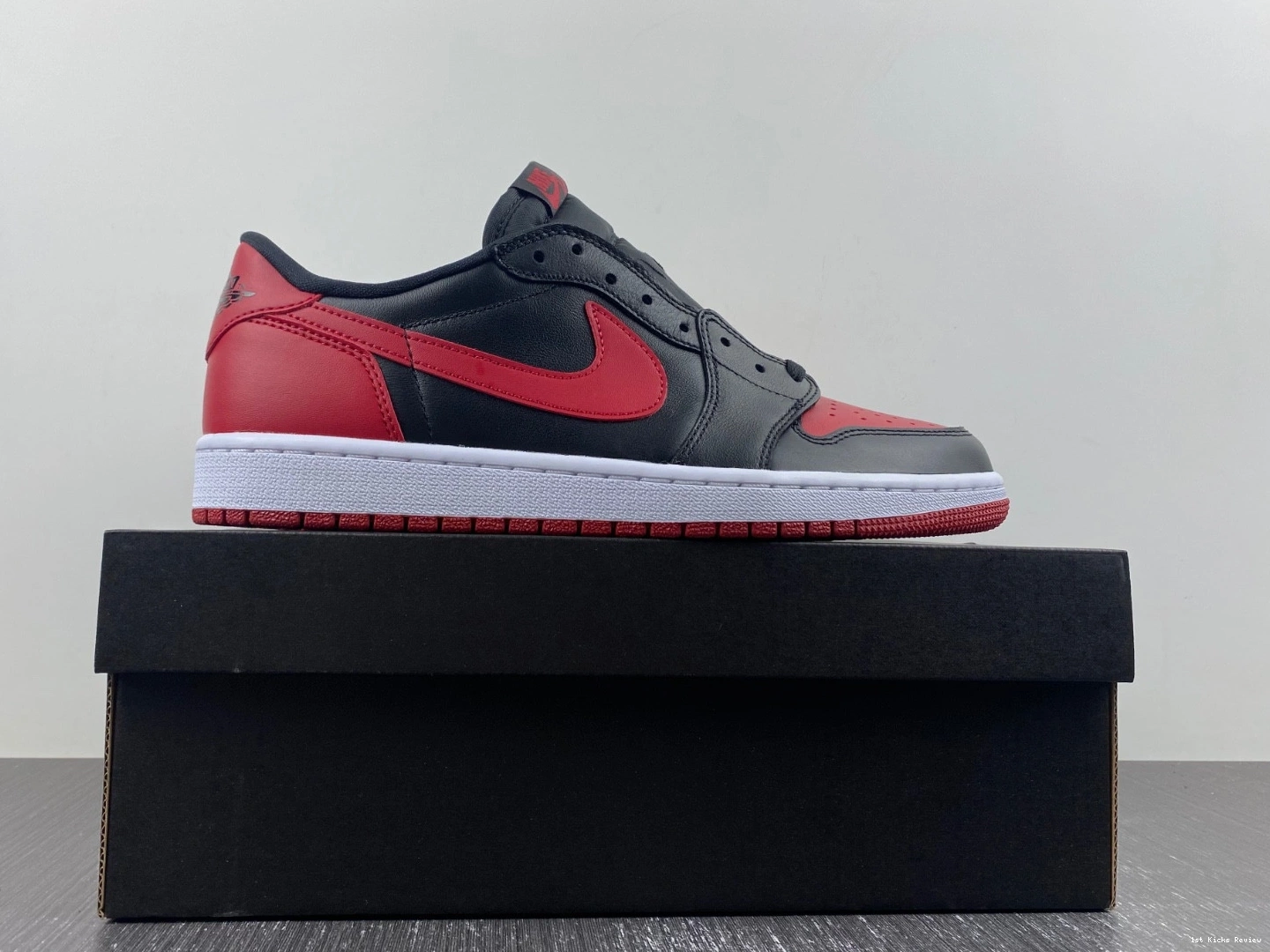 705329-001 Low Jordan (2015) Retro Bred - 1 0829